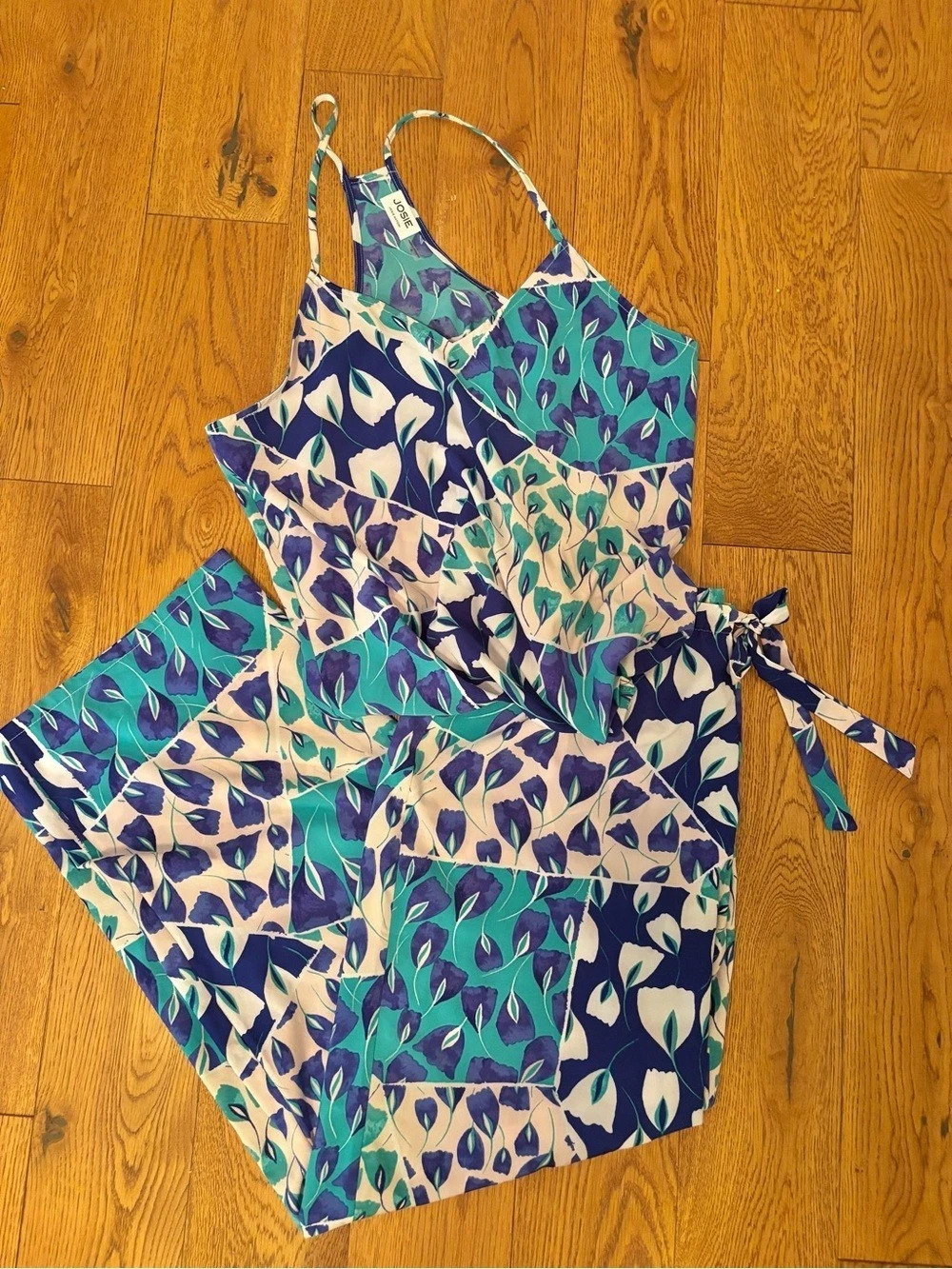 Josie Natori Floral 2 piece Pajamas in Blue & Green Size Medium